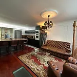 Elegant Appartement De Ville Avec Patio