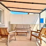 L'Oustau Degio - Villa Provence, Piscine, Clim, Calme, 4 Chambres, 6 Lits, 2 Salles De Bains, 8 Personnes