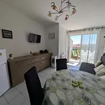 Charmant T2 Pour 4 Pers A 100M De La Plage Avec Balcon - Fr-1-797-61