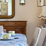 Maison Bretonne Madame Est Servie