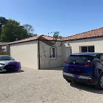 Les Ganivelles - Belle Maison Neuve Avec Exterieur