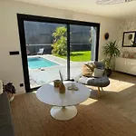 Villa Larmor-Plage 8 Personnes Avec Piscine