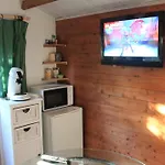 Petit Chalet Climatise Avec Jacuzzi Prive