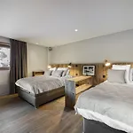 Chalet Skis Aux Pieds, Bain Nordique, Chef & Services Inclus, 4 Chambres En Suite, Hammam Et Home Cinema - Fr-1-570-3