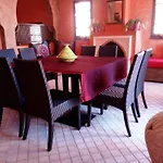 Chambre Ifrane, Riad 7 Au Village Naturiste Couple Only