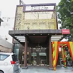 Fabhotel Ronald Inn