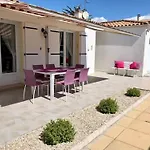 Maison Confortable Avec Jardin Clos, Terrasse Et Ping-Pong A La Tranche-Sur-Mer, Proche Plage - Fr-1-194-258