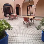 Suite Essaouira, Riad 8 Au Village Naturiste Couple Only