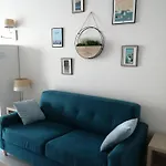 T1 Avec Piscine Et Terrasse Au Coeur De La Rochelle