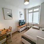 Le Nid - Studio Cosy Fraichement Renove