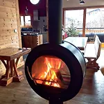 Morzine Guest Chalet Hypercenter Hot Tubs - Sauna & Mtb Storage