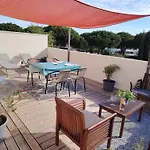 Appartement Avec Garage Et Grande Terrasse , Proximite Des Plages