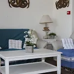 Hotel La Maison Sur L'Eau