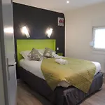 Au Bon Abri
