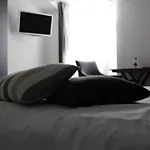 Une Maison En Ville