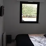 Les Manoirs