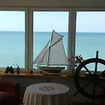 Plage De Jade