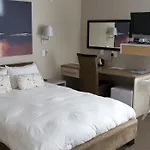 Moya Manzi Beach House