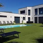 Villa Cortaderias