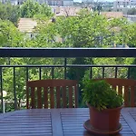 Beau T3 - Climatise - Grande Terrasse - Marseille