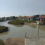 Le Moulin De La Borderie