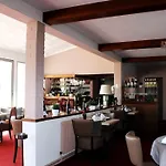 Hotel Les Cedres