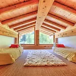 Luxury Chalet Near The Ski Slopes
