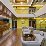 Hotel 3 Leaves