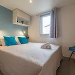 Camping Sunissim Le Petit Mousse By Locatour