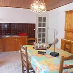 Two-Bedroom Apartment Les Chevreuils