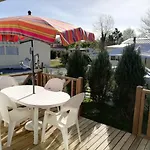 Mobil Home Situe Sur Le Camping La Pinede