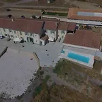 Gites De Saint-Obre