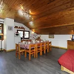 Apartment With 2 Rooms In Les Menuires, With Wonderful Mountain View -