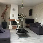 House With 3 Bedrooms In La Rochelle, With Enclosed Garden And Wifi