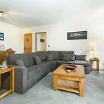 Apartment Staddon - Alpes Travel - Central Chamonix - Sleeps 4-6