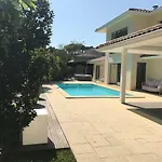 Pyla, Au Pied Du Golf, Piscine Chauffee, Spa, Parking, 14 Couchages, Villa Accolade