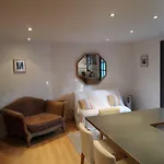 Appartement Avec Piscine Sous Les Pins