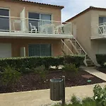 Appartement Dans Les Jardins De Phoebus
