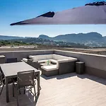 Le Vallat Vue Mer Cassis Terrasse Privative Spa Jacuzzi Barbecue Calanques