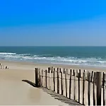 Phare View