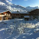 CHALET GRINCH 90m2, 3 Sdb, skis aux pieds, wifi