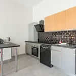 Appartement De 56 M² Renove Jungle Chic Avec Balcon