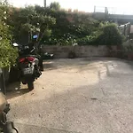 Les Amandiers