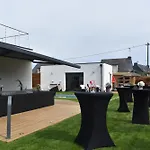 Villa Charles & Ashton