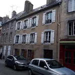 La Cachette Au Coeur Historique De La Ville