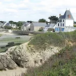 La Maree Hotes