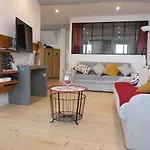 Anchochury