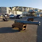 Le Mona