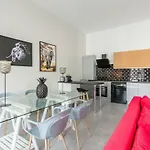 Appartement De 56 M² Renove Jungle Chic Avec Balcon