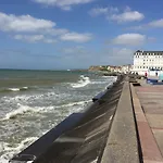 Les Embruns Proche Plage